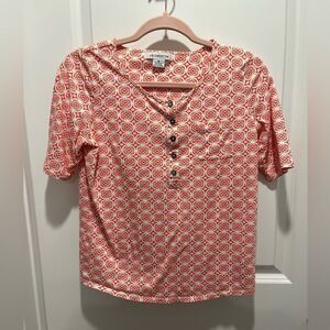 LIZ CLAIRBORNE white w/orange pattern short sleeve top, women’s size M